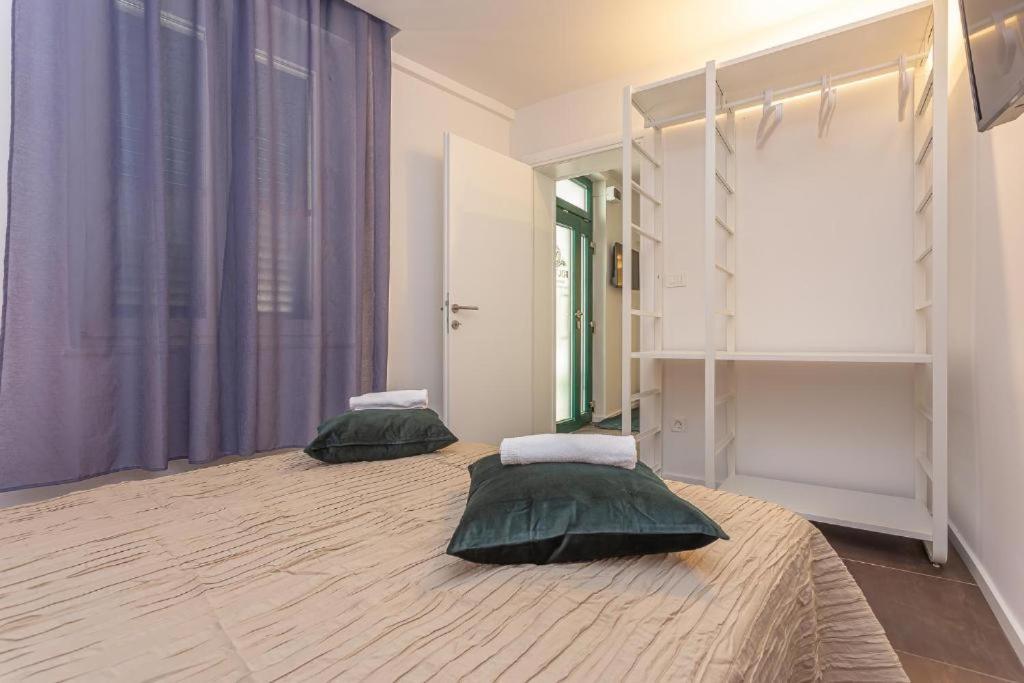 X Boutique Marinac Studio Apartments & Rooms Šibenik Eksteriør billede