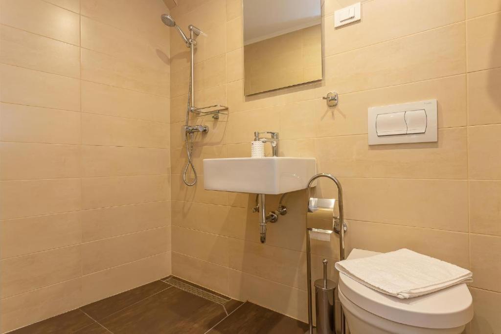 X Boutique Marinac Studio Apartments & Rooms Šibenik Eksteriør billede
