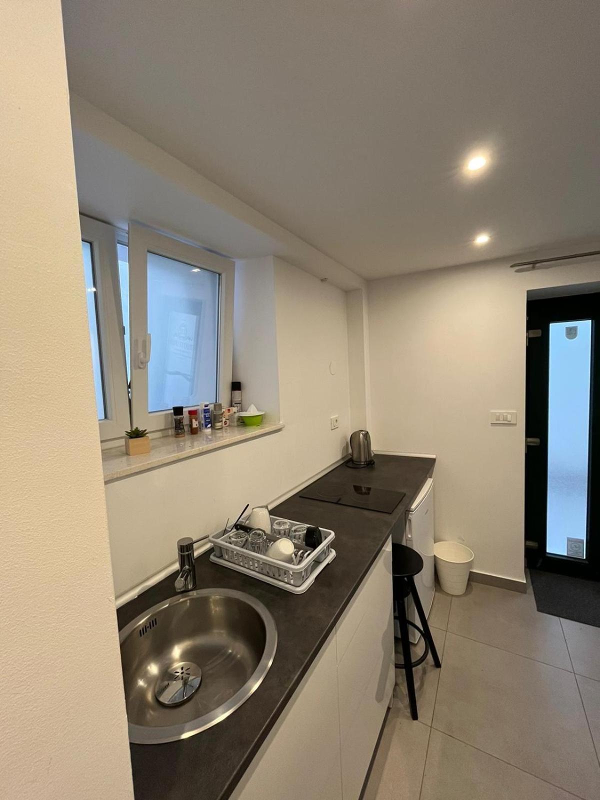 X Boutique Marinac Studio Apartments & Rooms Šibenik Eksteriør billede